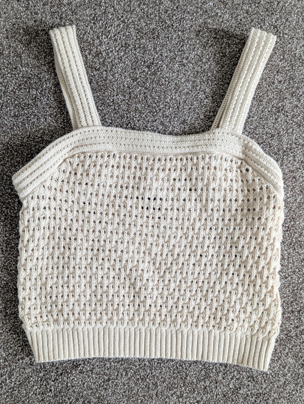 Universal Thread-Target-Ope Knit-Cream Tank-S